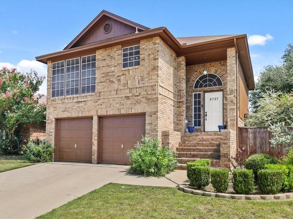 8737  Sabinas Trail , Fort Worth Texas 76118