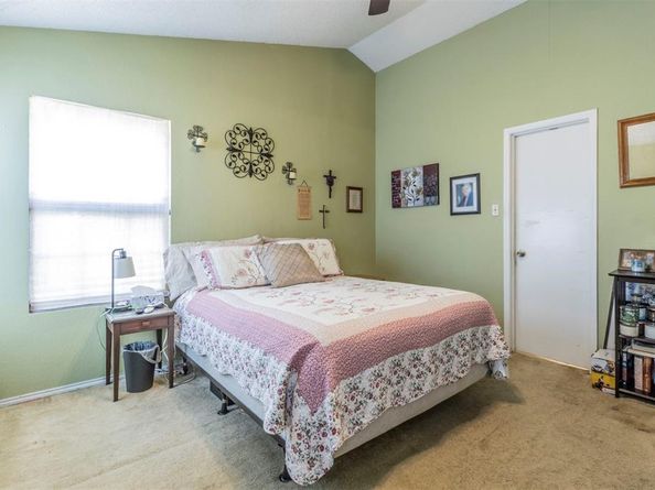 3705  Farm Field Lane , Fort Worth Texas 76137