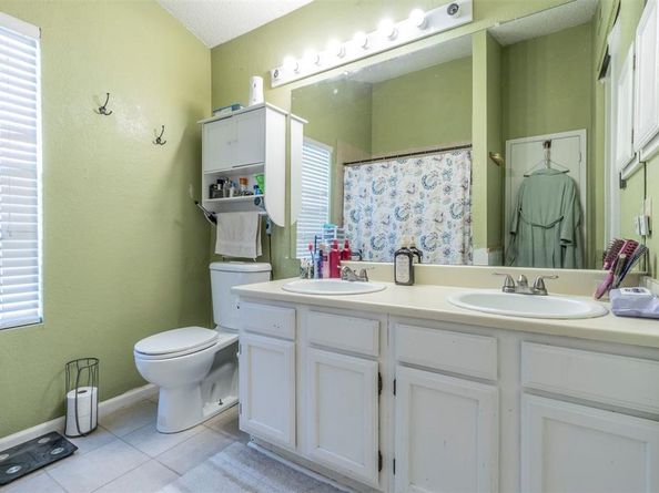 3705  Farm Field Lane , Fort Worth Texas 76137