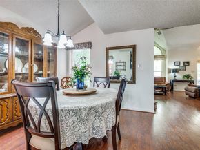 1405  Mapleton Court , Arlington Texas 76018