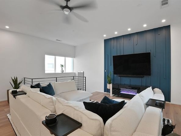 2001 N Prairie Avenue  106, Dallas Texas 75204