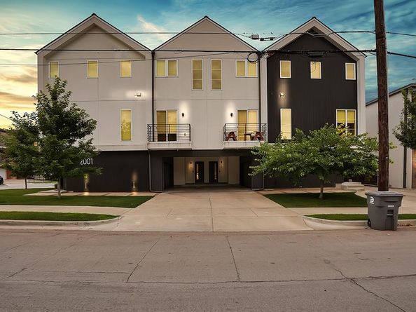 2001 N Prairie Avenue  106, Dallas Texas 75204