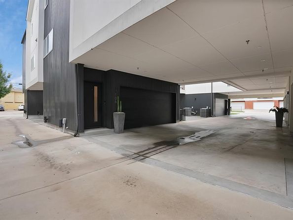 2001 N Prairie Avenue  106, Dallas Texas 75204