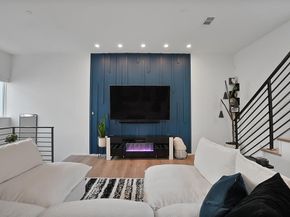 2001 N Prairie Avenue  106, Dallas Texas 75204
