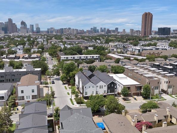 2001 N Prairie Avenue  106, Dallas Texas 75204