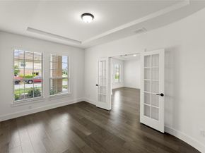 503  Curtiss  , Fate Texas 75087