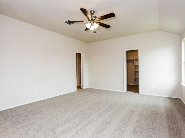 1612  Chivalry Lane , Fort Worth Texas 76140