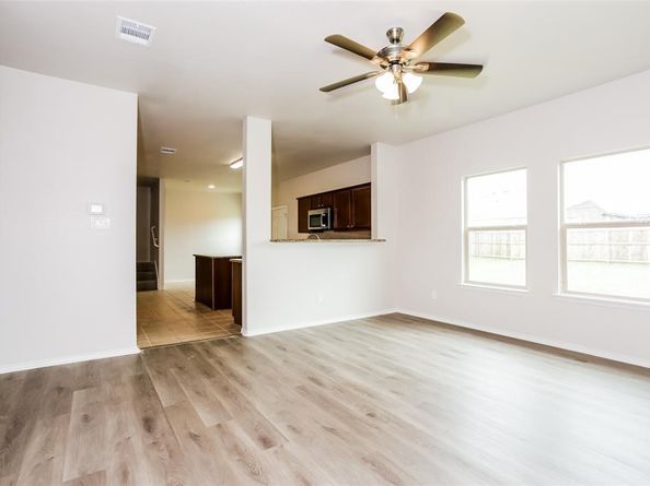 1612  Chivalry Lane , Fort Worth Texas 76140