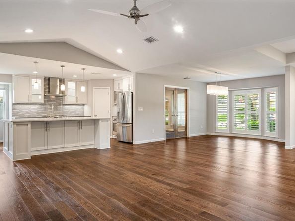 4132  Candlenut Lane , Dallas Texas 75244