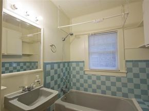 1013 N Locust Street , Denton Texas 76201