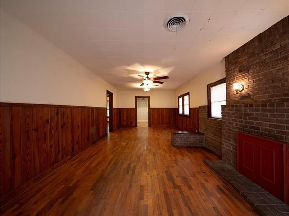 1013 N Locust Street , Denton Texas 76201