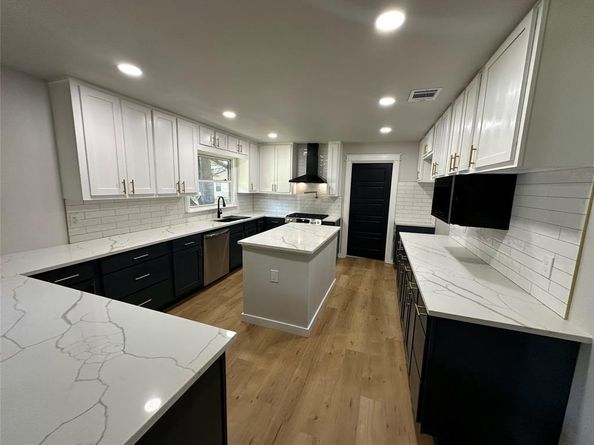 149  Parkwood Avenue , Arlington Texas 76013
