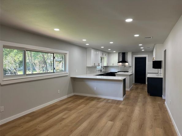 149  Parkwood Avenue , Arlington Texas 76013