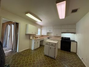 3560  Regal Road , Fort Worth Texas 76111
