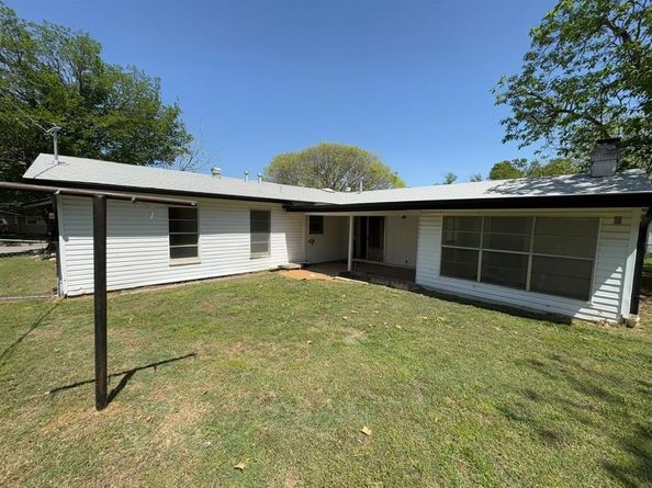 3560  Regal Road , Fort Worth Texas 76111