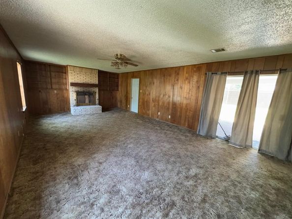 3560  Regal Road , Fort Worth Texas 76111