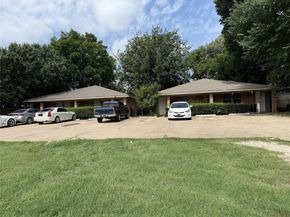 700 N Pecan Street  A&B, Arlington Texas 76011