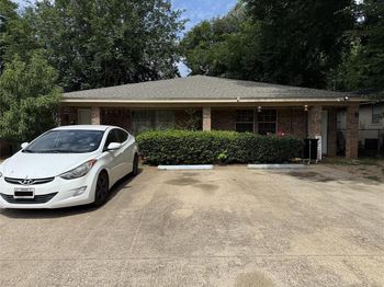700 N Pecan Street 