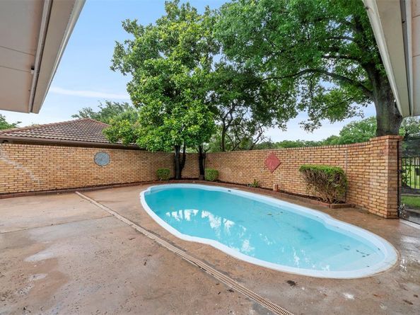 809  Havenwood Lane S, Fort Worth Texas 76112