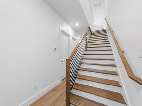 1115  Muncie Avenue , Dallas Texas 75212