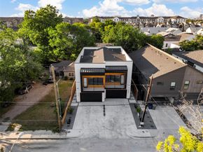 1115  Muncie Avenue , Dallas Texas 75212