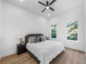 1115  Muncie Avenue , Dallas Texas 75212