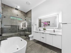 1115  Muncie Avenue , Dallas Texas 75212