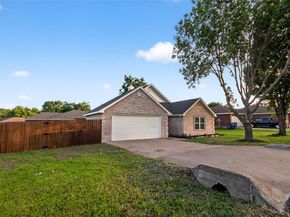 416  Griffin Street , Lancaster Texas 75146