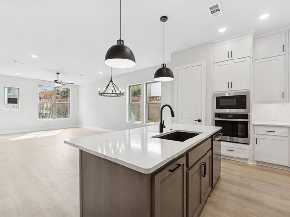 4839  Fuller Court  705, Irving Texas 75038