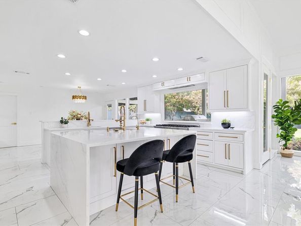 5407  Westgrove Drive , Dallas Texas 75248