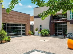 3004  Main Street , Dallas Texas 75226