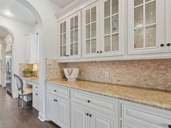 5803  Chalford Common  , Colleyville Texas 76034