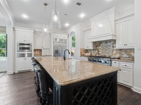 5803  Chalford Common  , Colleyville Texas 76034