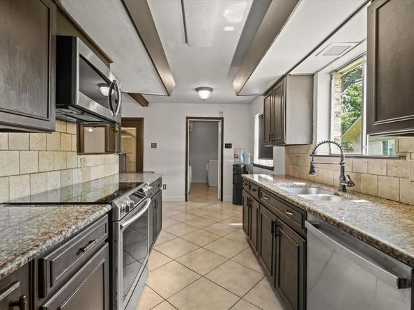 2795  Beechmont Drive , Dallas Texas 75228