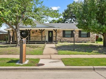 2795  Beechmont Drive 