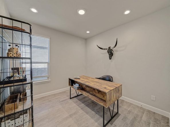 232  Drumcliffe Drive , Fort Worth Texas 76052