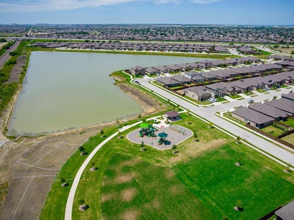 232  Drumcliffe Drive , Fort Worth Texas 76052