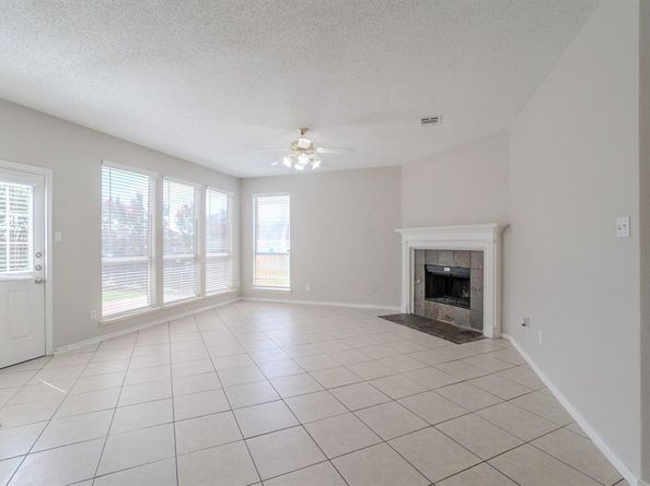 822  Orian Drive , Mesquite Texas 75181
