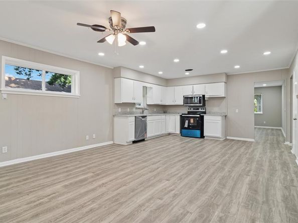 1222  Serenade Lane , Dallas Texas 75241