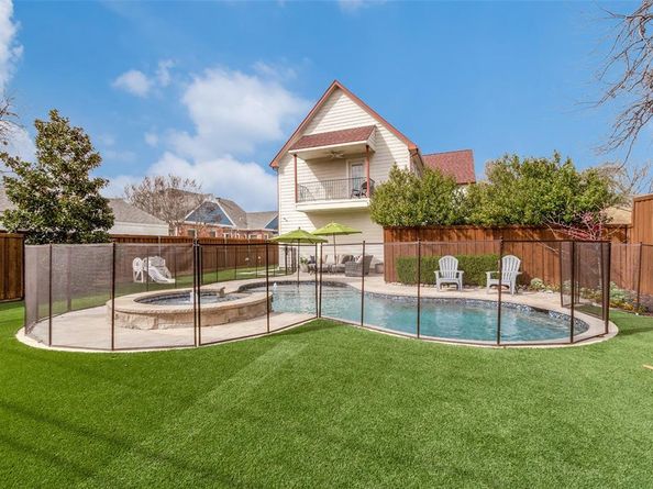 5730  Winton Street , Dallas Texas 75206