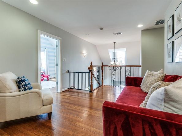 5730  Winton Street , Dallas Texas 75206