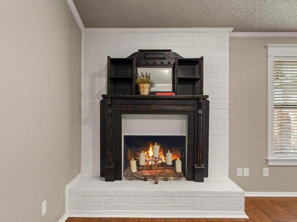 1103  Glenbrook Street , Benbrook Texas 76126