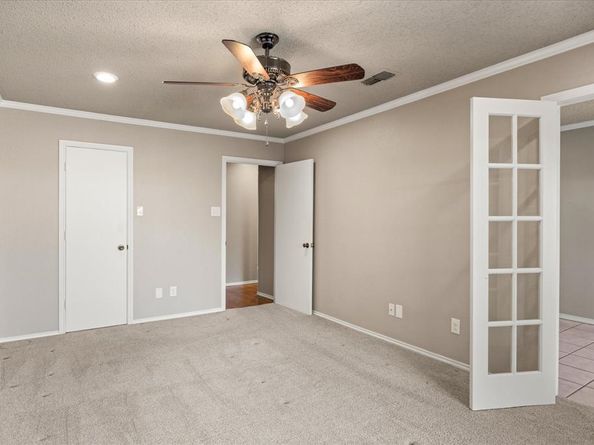 1103  Glenbrook Street , Benbrook Texas 76126