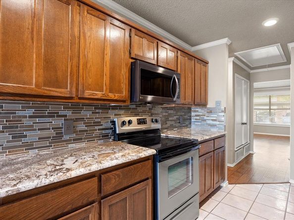1103  Glenbrook Street , Benbrook Texas 76126