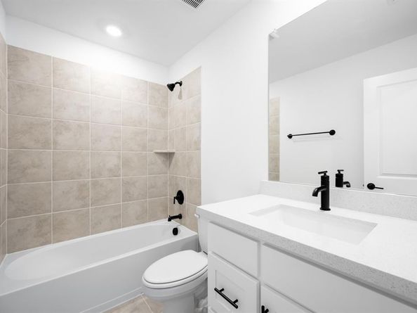 1525  Ginger Lane , Argyle Texas 76226