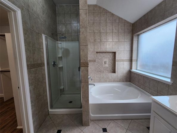 529  Roundrock Lane , Fort Worth Texas 76140