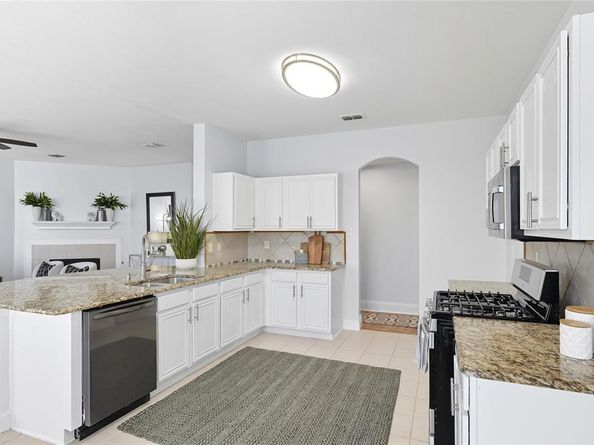 529  Roundrock Lane , Fort Worth Texas 76140