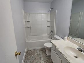 529  Roundrock Lane , Fort Worth Texas 76140