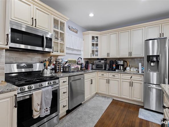 562 Oregon Avenue, Cliffside Park NJ 07010