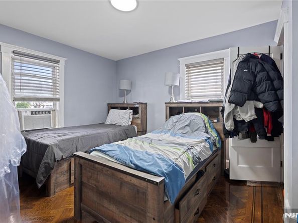 562 Oregon Avenue, Cliffside Park NJ 07010